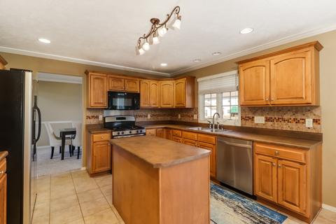 2938 Blue Heron Rd, Normal, IL 61761 photo 5