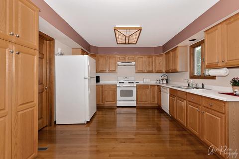 5027 Spring Rd, Mchenry, IL 60050 photo 14