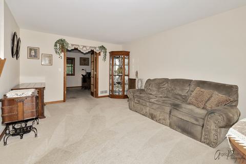 5027 Spring Rd, Mchenry, IL 60050 photo 10