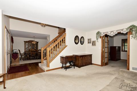 5027 Spring Rd, Mchenry, IL 60050 photo 8