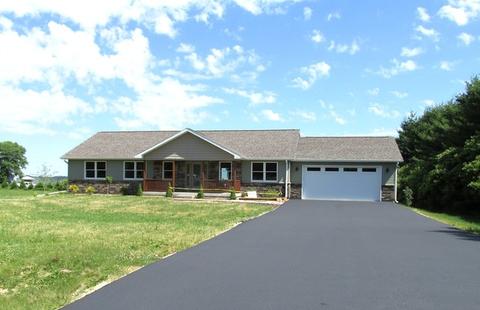 1100 E 36th St, Sterling, IL 61081 photo 1