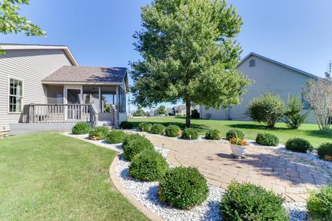 9 Cobblestone Ln, Minier, IL 61759 photo 17