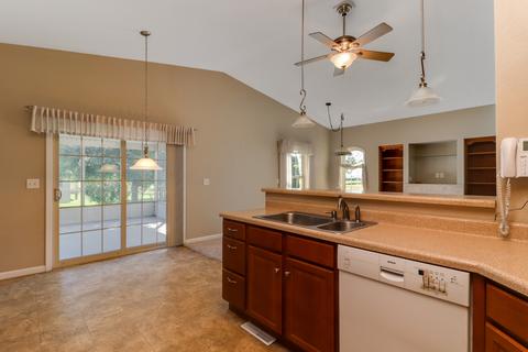 9 Cobblestone Ln, Minier, IL 61759 photo 4