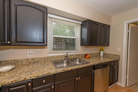 615 S Orchid Path, Mchenry, IL 60050 photo 5