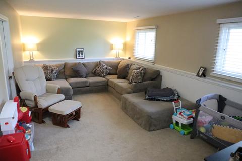 5212 Abbey Dr, Mchenry, IL 60050 photo 4