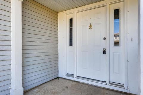 656 Thorndale Dr, Elgin, IL 60120 photo 2