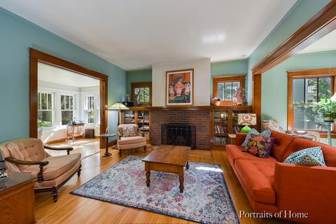 225 N Wright St, Naperville, IL 60540 photo 4