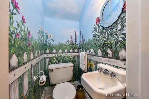 225 N Wright St, Naperville, IL 60540 photo 9