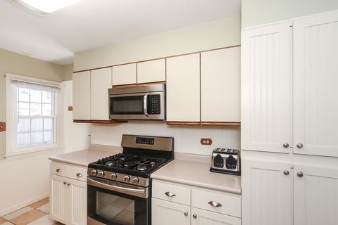 4001 Wilke Rd, Rolling Meadows, IL 60008 photo 9