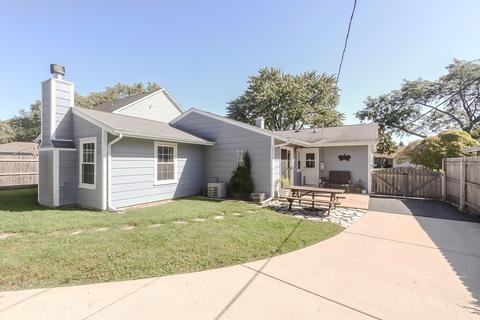 4001 Wilke Rd, Rolling Meadows, IL 60008 photo 18