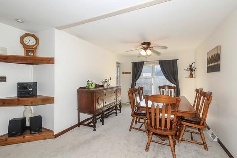4001 Wilke Rd, Rolling Meadows, IL 60008 photo 5