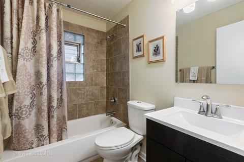 310 E North Ave, Bartlett, IL 60103 photo 8