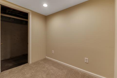 406 W Walnut St, Bloomington, IL 61701 photo 38