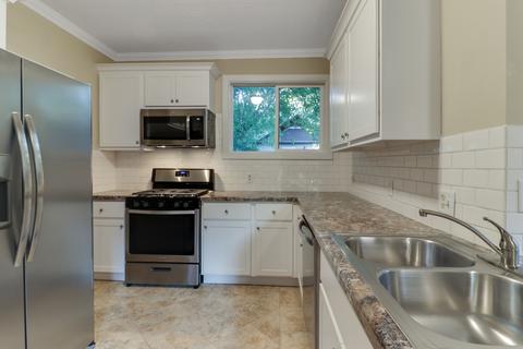 406 W Walnut St, Bloomington, IL 61701 photo 22