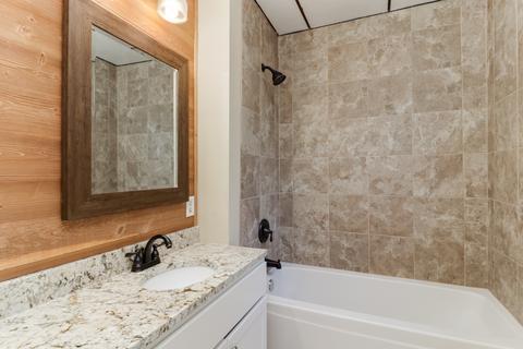 406 W Walnut St, Bloomington, IL 61701 photo 25