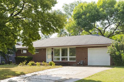 305 Edgebrook Dr, Champaign, IL 61820 photo 15