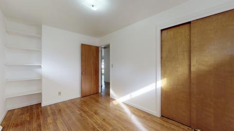 305 Edgebrook Dr, Champaign, IL 61820 photo 9