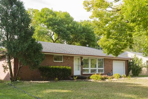 305 Edgebrook Dr, Champaign, IL 61820 photo 1
