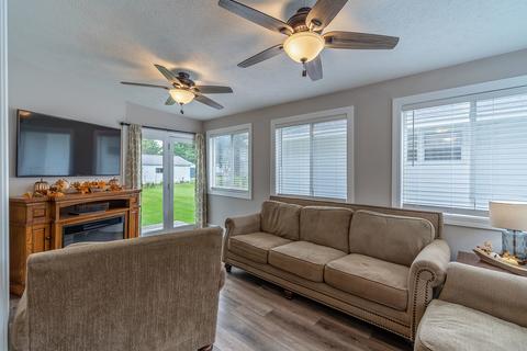 501 Maple St, Chenoa, IL 61726 photo 22