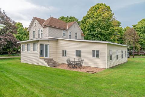 501 Maple St, Chenoa, IL 61726 photo 4