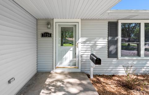 3724 Wren Ln, Rolling Meadows, IL 60008 photo 5