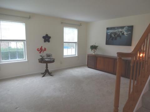 1314 Silver Cir, Bartlett, IL 60103 photo 2