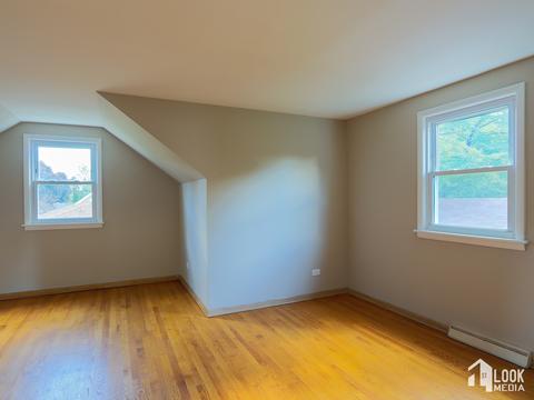 107 Center Ave, Wheeling, IL 60090 photo 17