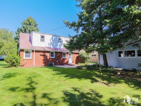 107 Center Ave, Wheeling, IL 60090 photo 28