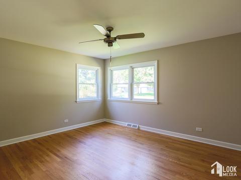 107 Center Ave, Wheeling, IL 60090 photo 11