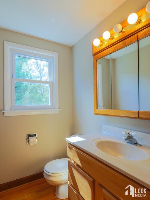 107 Center Ave, Wheeling, IL 60090 photo 18