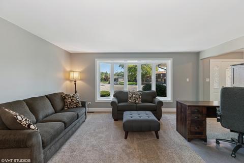 5012 Golf Ct, Midlothian, IL 60445 photo 3