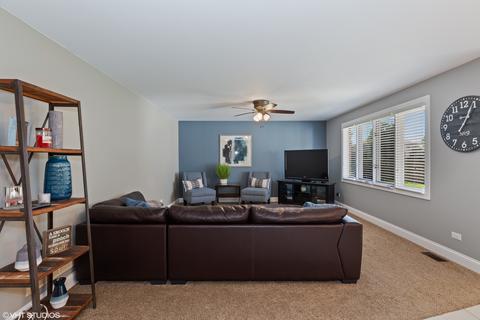 5012 Golf Ct, Midlothian, IL 60445 photo 9