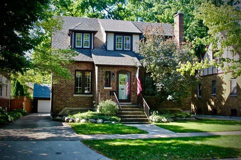 303 Addison Rd, Riverside, IL 60546 photo 1