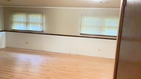 1310 Devonshire Dr, Joliet, IL 60435 photo 9