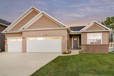 1007 Bach Dr, Bloomington, IL 61704 photo 1