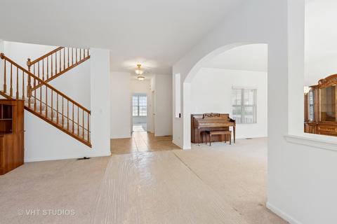 276 Longview Dr, Elgin, IL 60124 photo 4