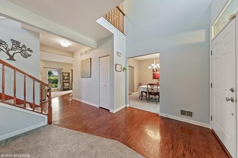 2416 Riverwalk Dr, Plainfield, IL 60586 photo 3
