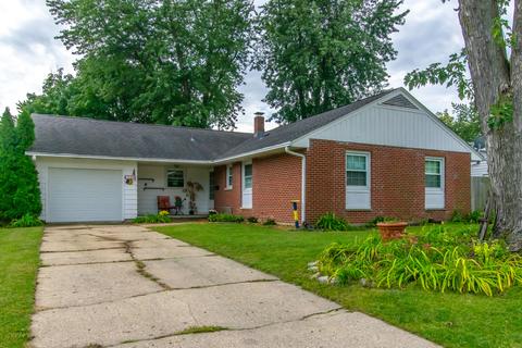241 Robinson Dr, Morris, IL 60450 photo 1