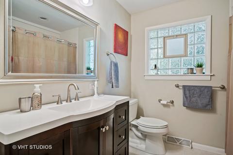 3456 Davis St, Evanston, IL 60203 photo 12