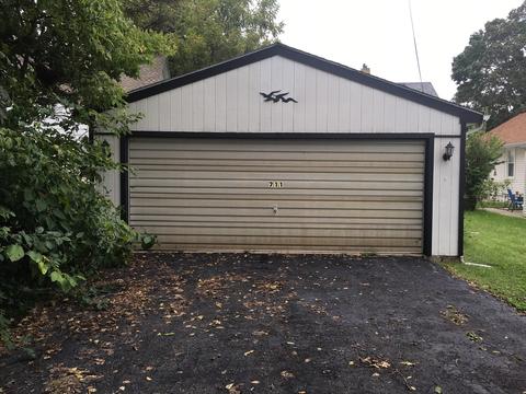 711 E Norris Dr, Ottawa, IL 61350 photo 3