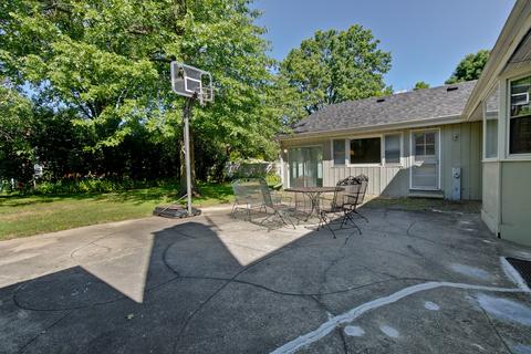 1714 Silverpine Dr, Northbrook, IL 60062 photo 30