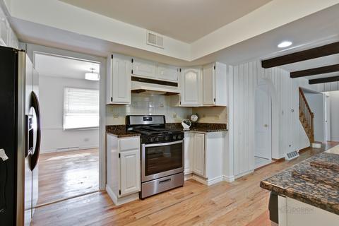 1714 Silverpine Dr, Northbrook, IL 60062 photo 11
