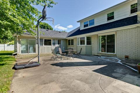 1714 Silverpine Dr, Northbrook, IL 60062 photo 32