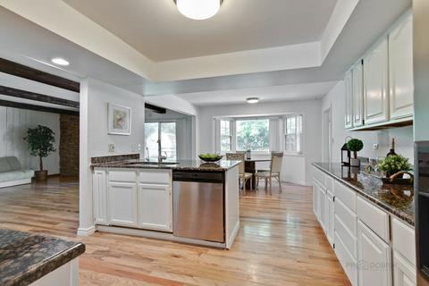 1714 Silverpine Dr, Northbrook, IL 60062 photo 10