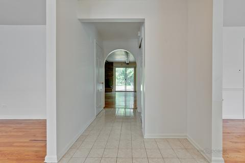 1714 Silverpine Dr, Northbrook, IL 60062 photo 5