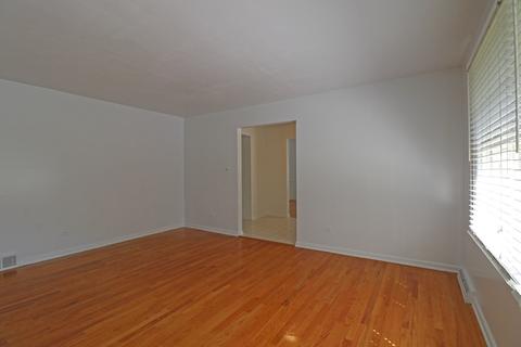 1714 Silverpine Dr, Northbrook, IL 60062 photo 7
