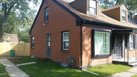 1943 E Linden St, Kankakee, IL 60901 photo 2