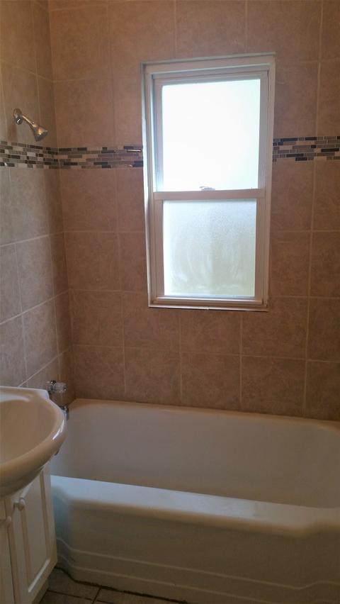 1943 E Linden St, Kankakee, IL 60901 photo 9