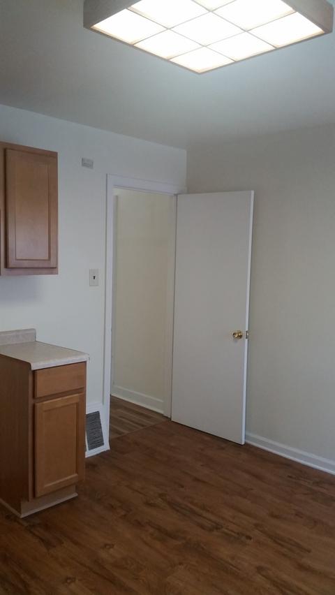 1943 E Linden St, Kankakee, IL 60901 photo 3