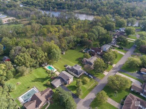 13 E Anchor Dr, Oswego, IL 60543 photo 4